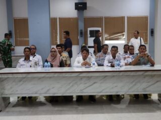 Solusi Cepat Atasi Macet Tugu Jam Sintang, Kapolres Usulkan Pelebaran Jalan ke Bupati