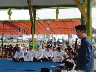 Wakil Bupati Sintang Sampaikan Aspirasi Peningkatan Jalan Provinsi kepada Gubernur Kalbar